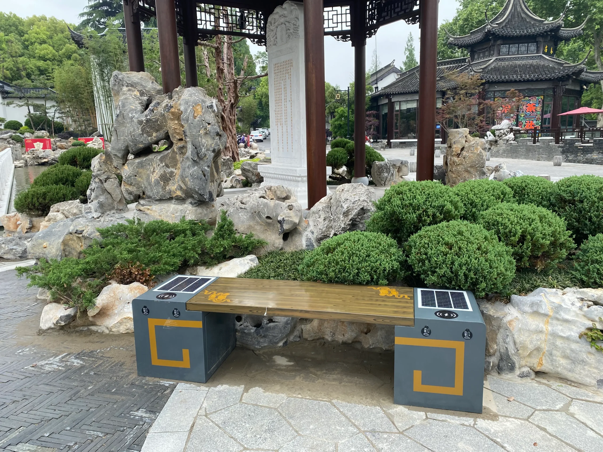 Smart photovoltaic seat case 1